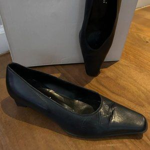 Black leather pumps (sice 36.5)